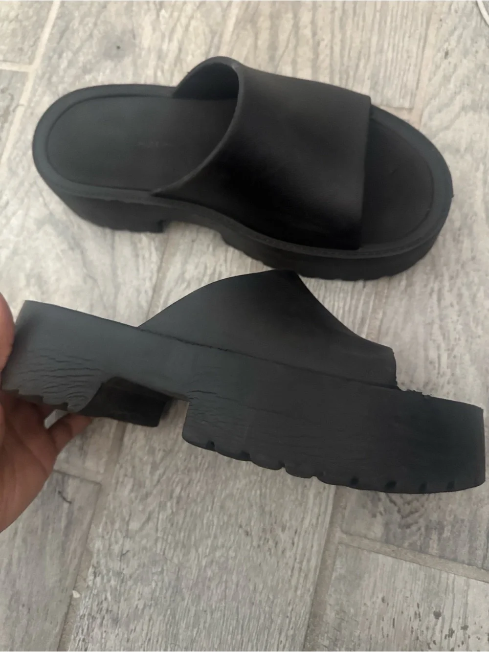 Black platform Sandals